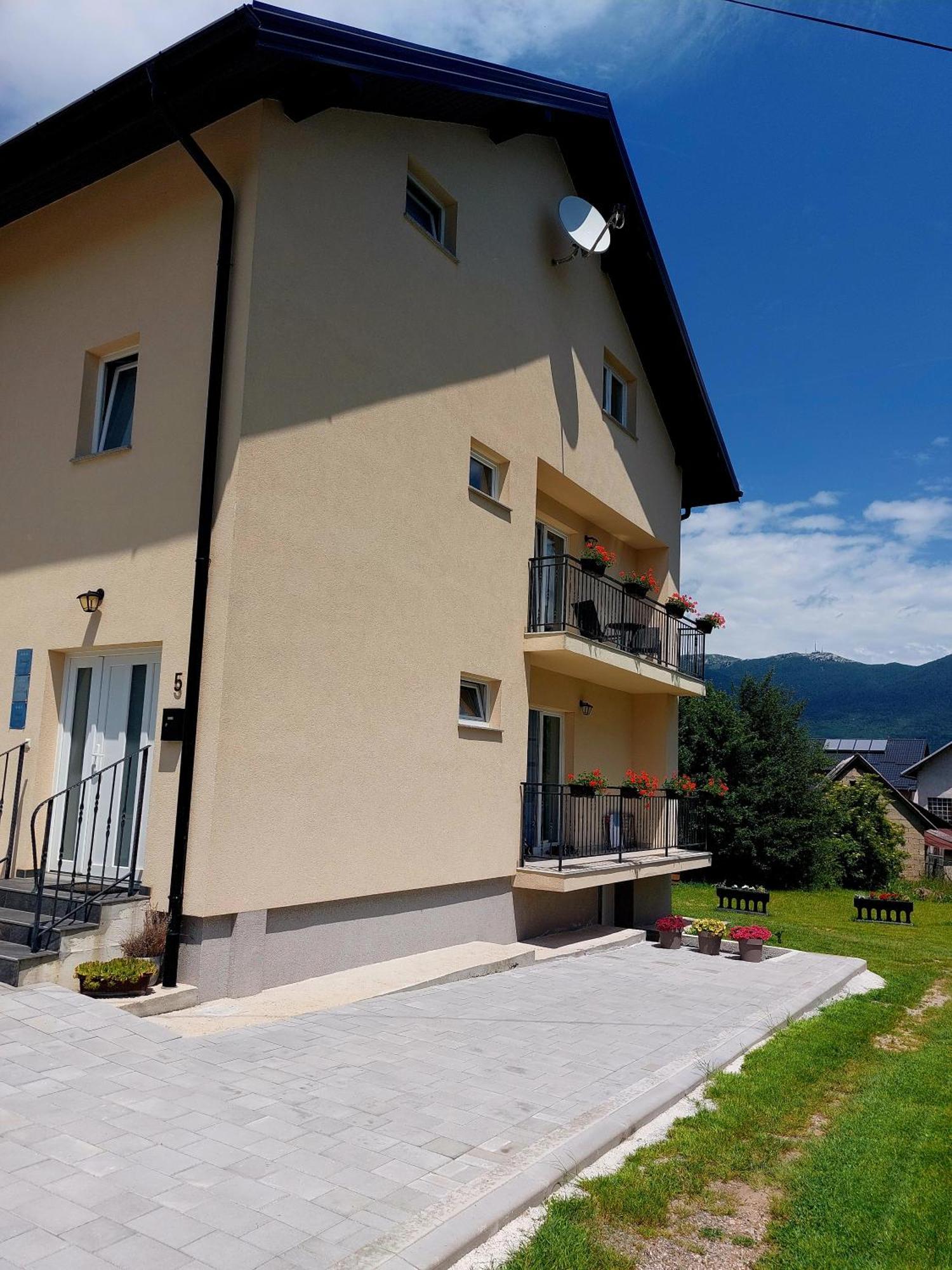 Katarica Hotel Korenica Exterior photo